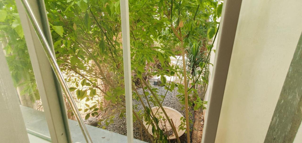 100 négyzetméteres, 2 hálószobás Apartman 2 fürdőszobával Tel Aviv városközpont területén Kültér fotó